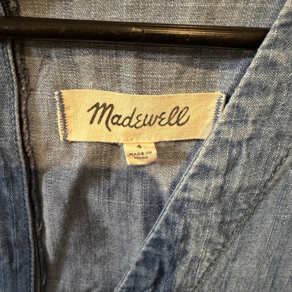 Madewell Denim Jean Button Wrap Romper Short Sleeve V Neck Blue Size 4 EUC - Picture 5 of 9